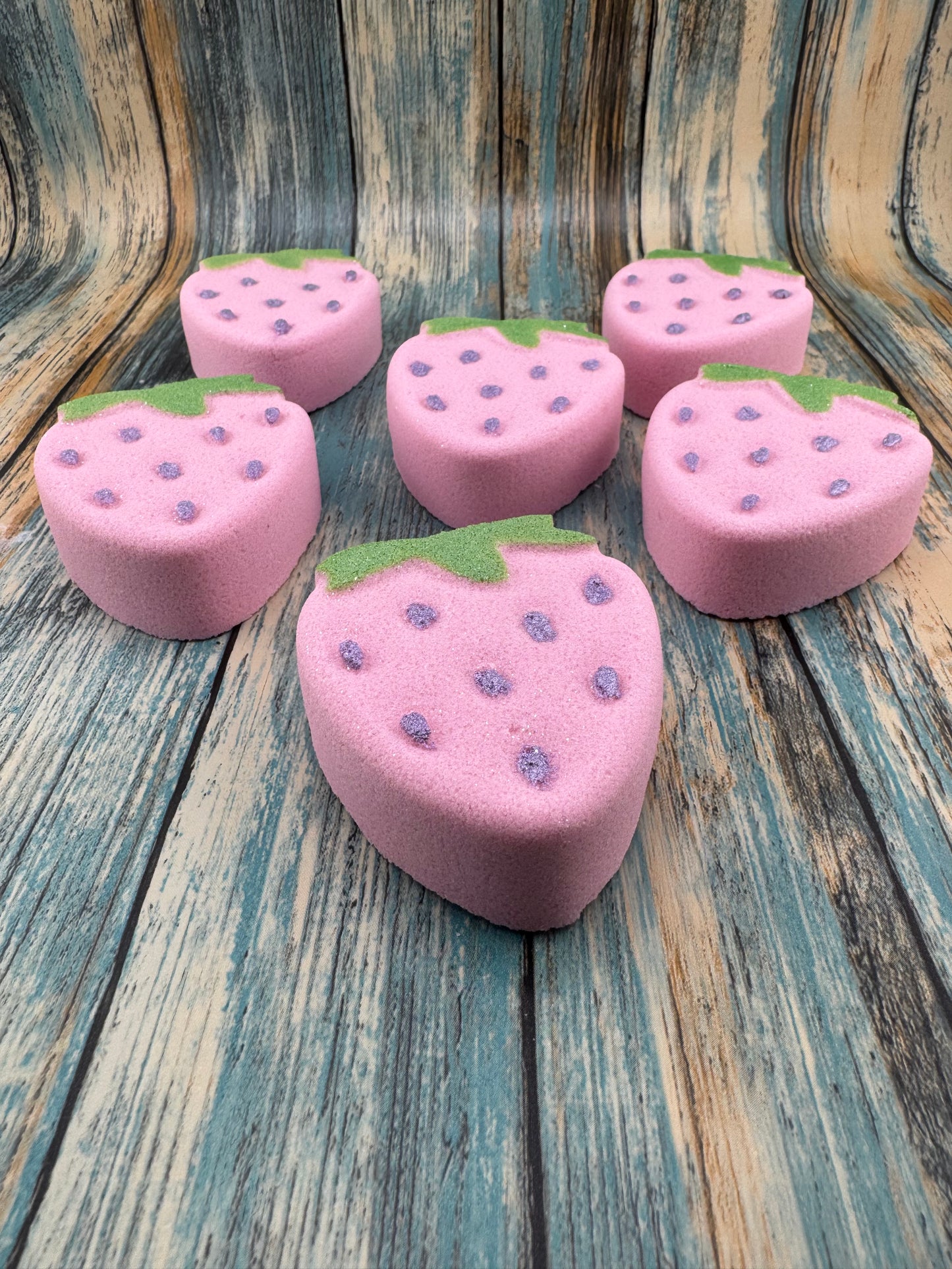 Winterberry (Strawberry) Bath Bomb