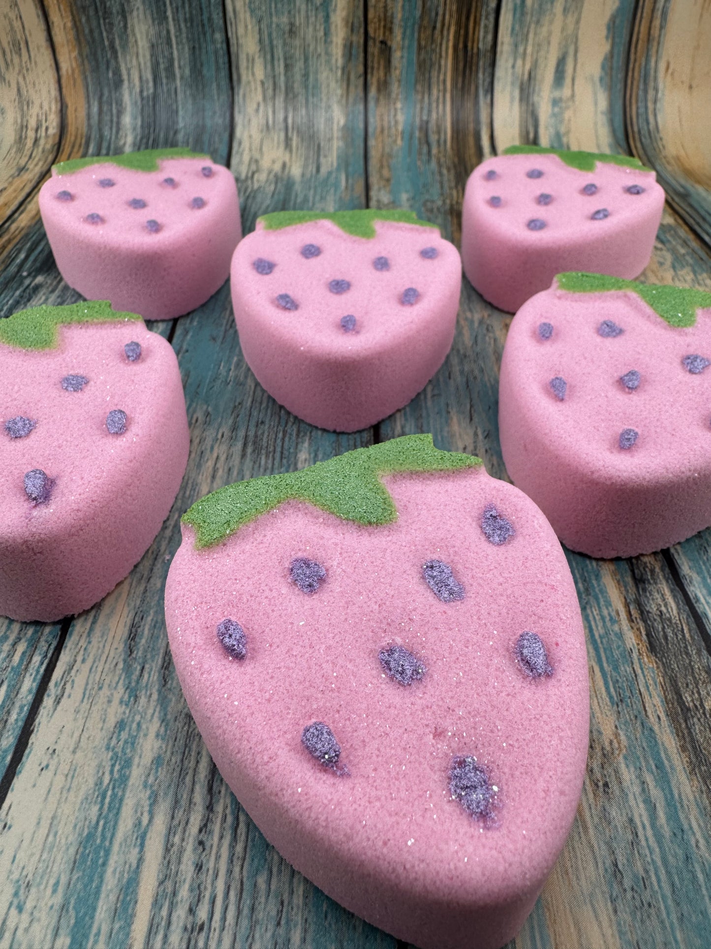 Winterberry (Strawberry) Bath Bomb