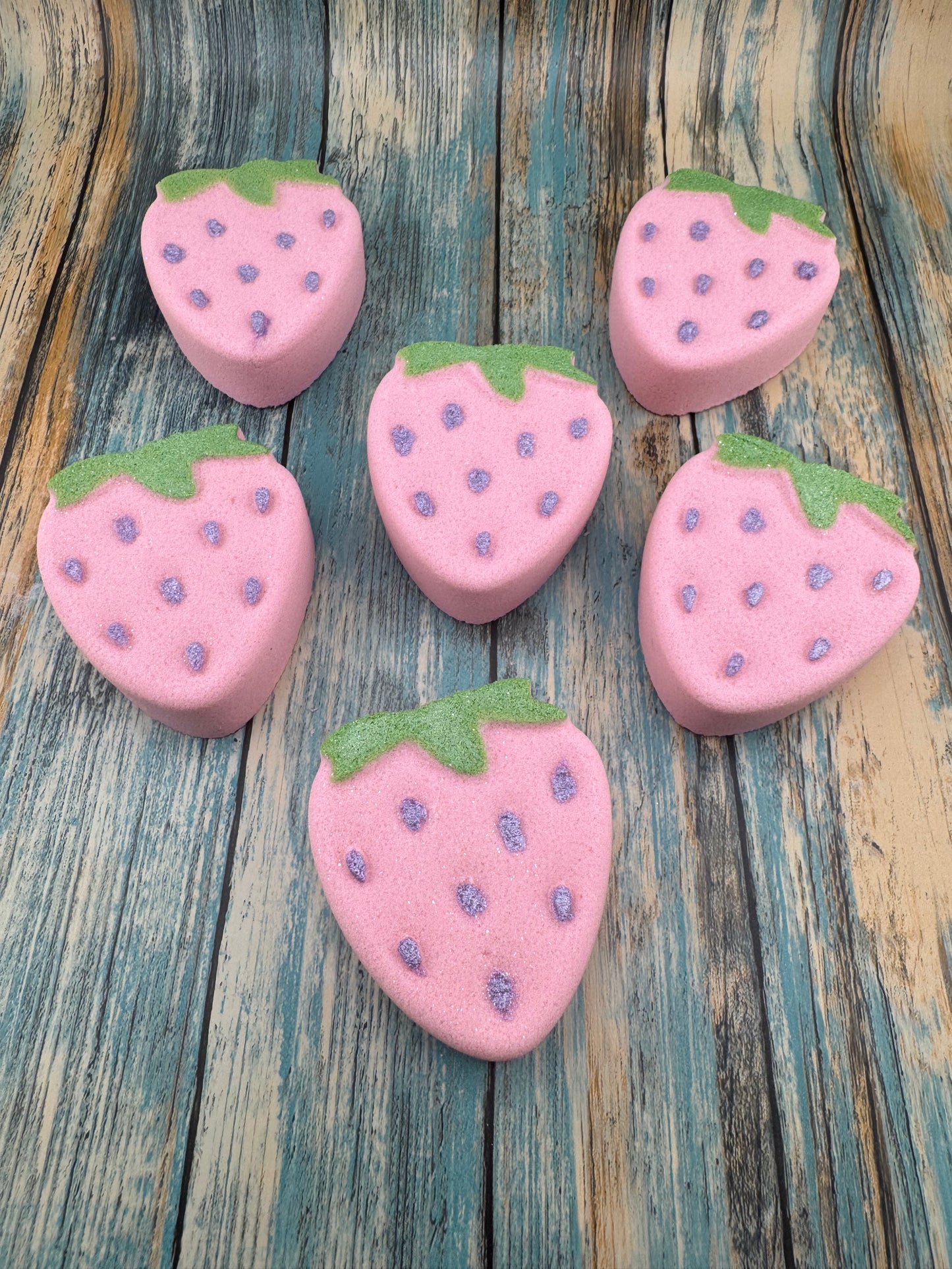 Winterberry (Strawberry) Bath Bomb